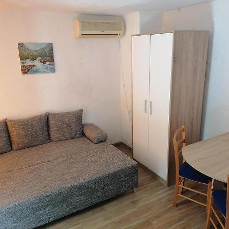 Apartman Milica Golubic  Kültér fotó