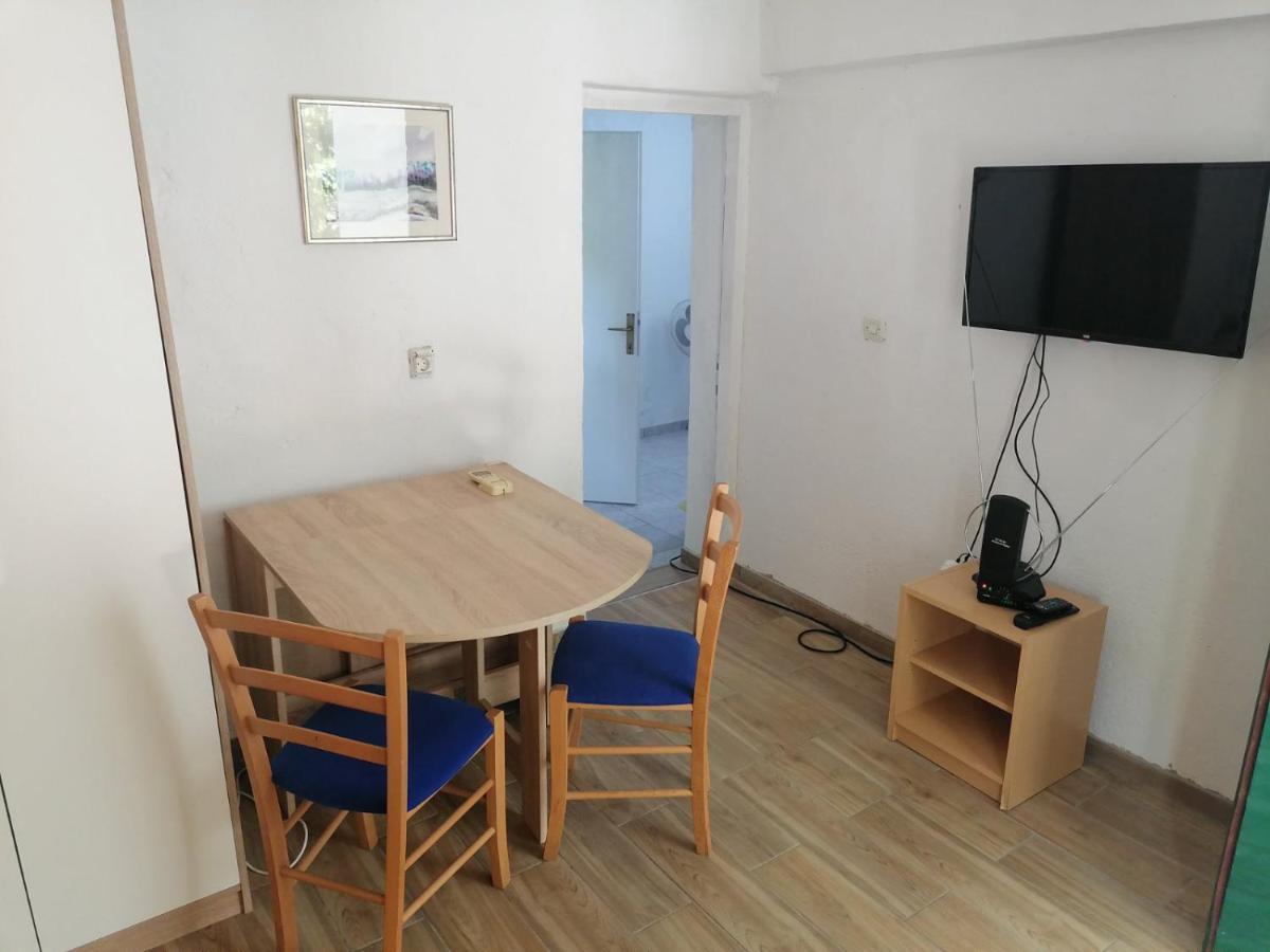 Apartman Milica Golubic  Kültér fotó